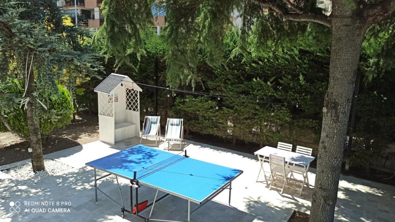 Villa Mary - Apartments Трани Екстериор снимка